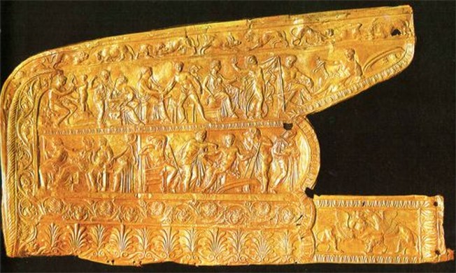 Image -- A gold ornament for a quiver found in the Scythian Melitopol kurhan.