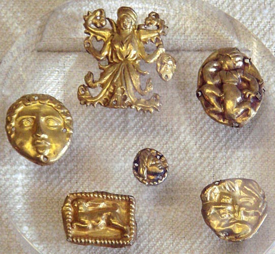 Image -- Scythian gold objects from the Kul Oba kurhan.