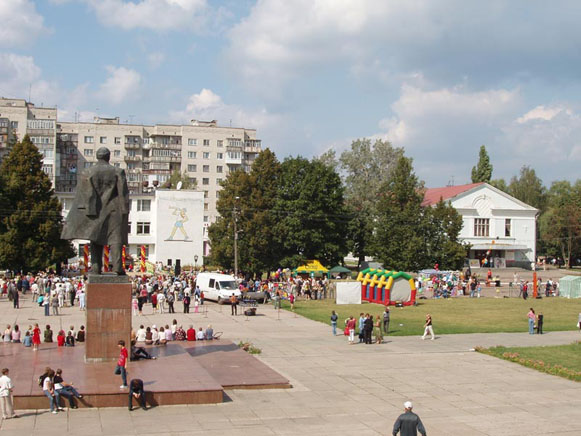 Image -- Shostka (city center).