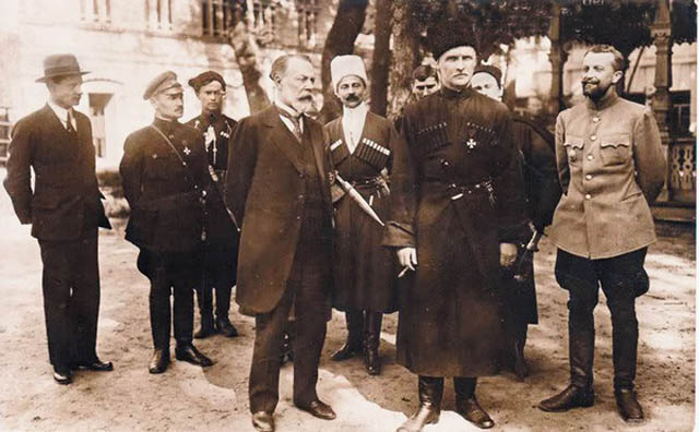 Image -- Hetman Pavlo Skoropadsky with Fedir Lyzohub and other Hetman government officials.