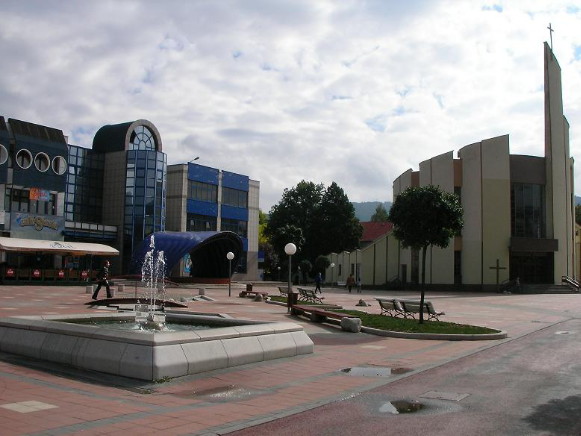 Image -- Svydnyk: town center.