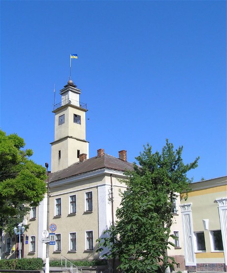 Image -- A town hall in Terebovlia, Ternopil oblast.
