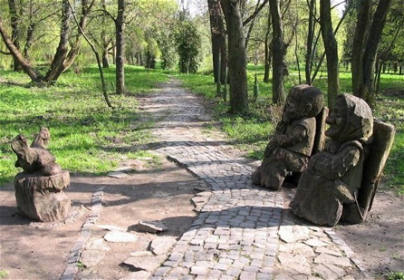 Image -- Ternopil: the Topilche Park.