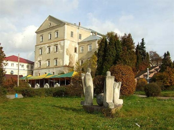 Image -- The Ternopil castle.