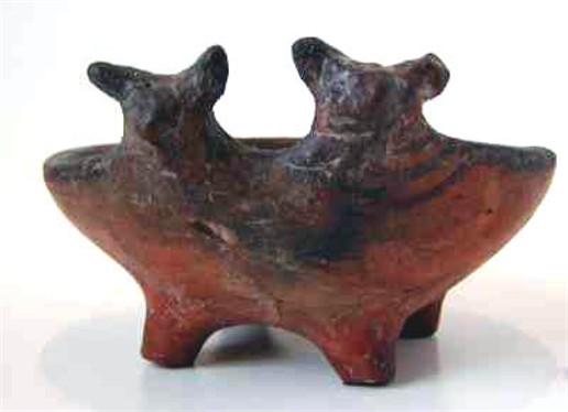 Image -- Tripilian culture: a bowl with animalistic figurine ornaments