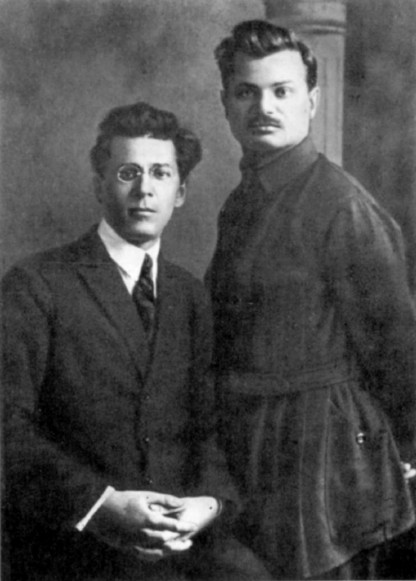 Image -- Pavlo Tychyna with his brother Yevhen.