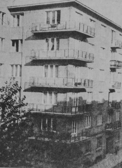 Image -- A building in Cracow where the Ukrainian Central Committee was housed.
