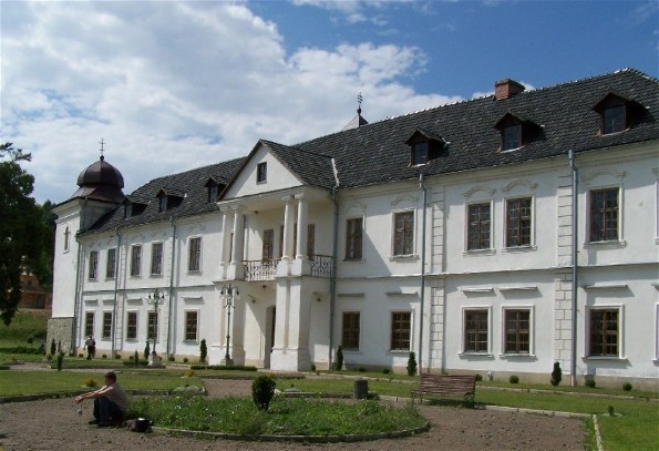 Image -- The metropolitan's palace in the Studite Fathers' monastery in Univ, Lviv oblast.