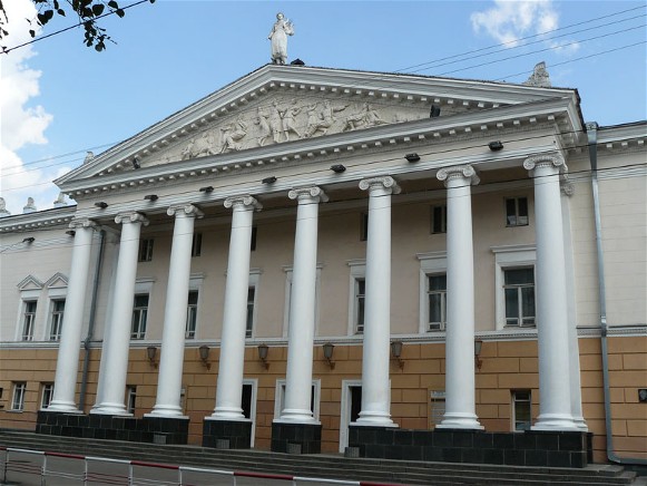 Image -- The Vinnytsia Drama and Music Theatre.