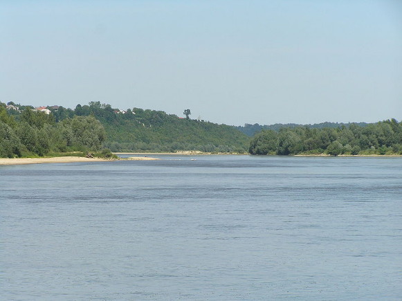 Image -- The Vistula River in Kazimierz Dolny.