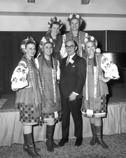 Image - John Yaremko with Ukrainian dancers