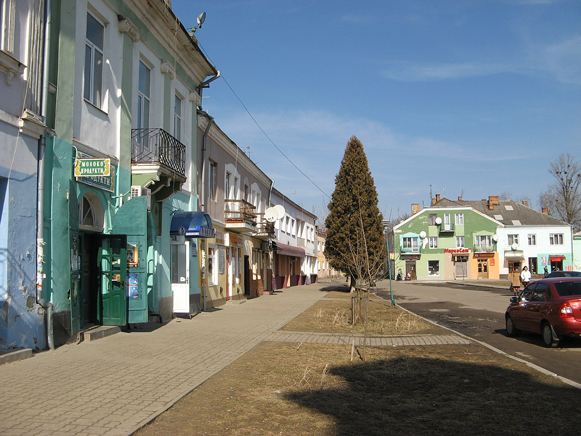 Image -- Yavoriv, Lviv oblast: city center.