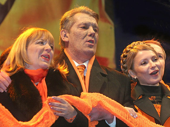 Image -- The Orange Revolution: Kateryna and Viktor Yushchenko and Yuliia Tymoshenko.
