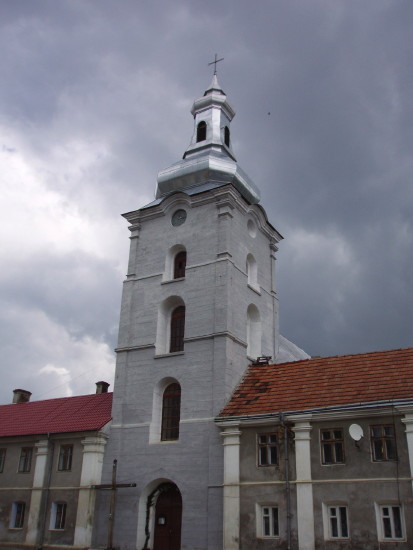Image -- Saint Stanislaus Roman Catholic Church (18th century) in Zalishchyky.