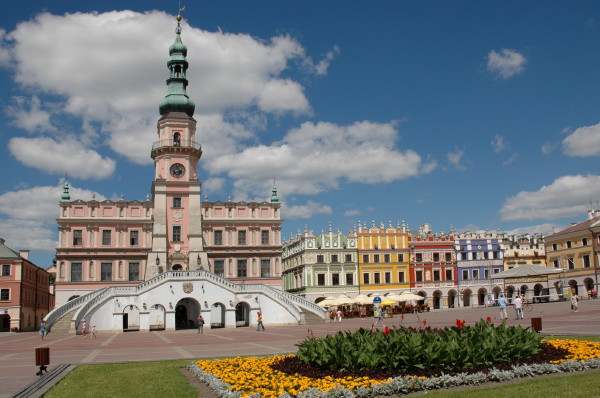 Image -- Zamosc: the Market Square and city hall.