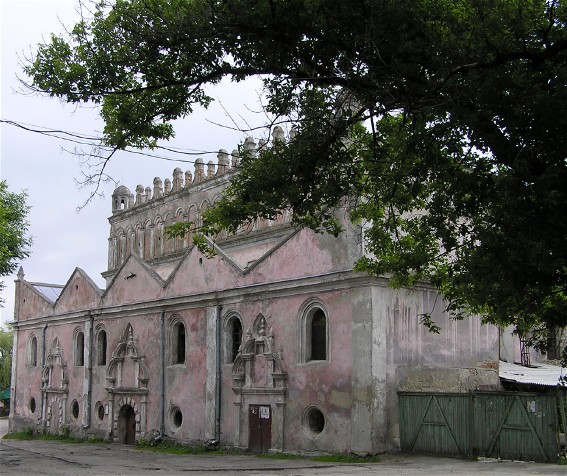 Image -- A synagogue in Zhovkva, Lviv oblast.