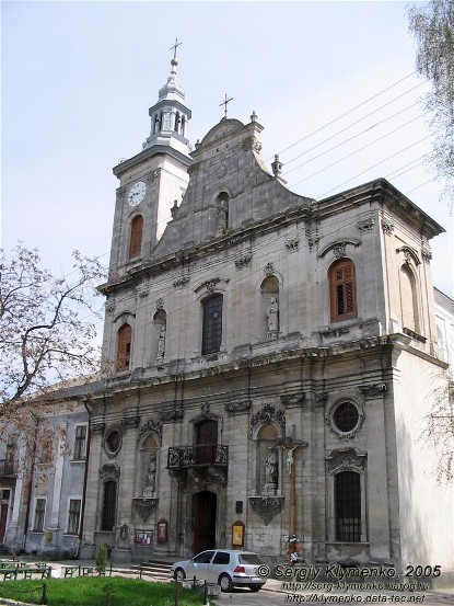 Image -- Zolochiv: St. Mary's Roman Catholic Church (1726-33).