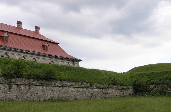 Image -- Zolochiv castle (16th century; rebuilt in 1634-6).